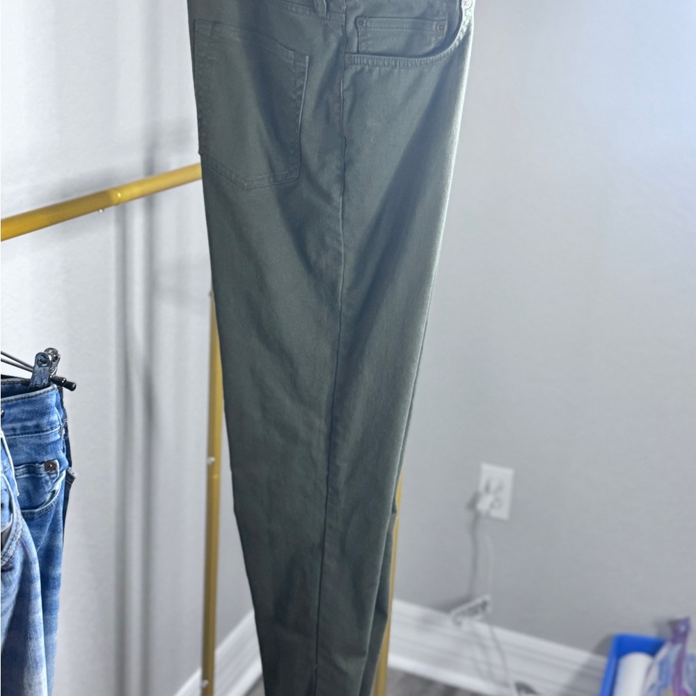 Old Navy Men's Olive Chinos